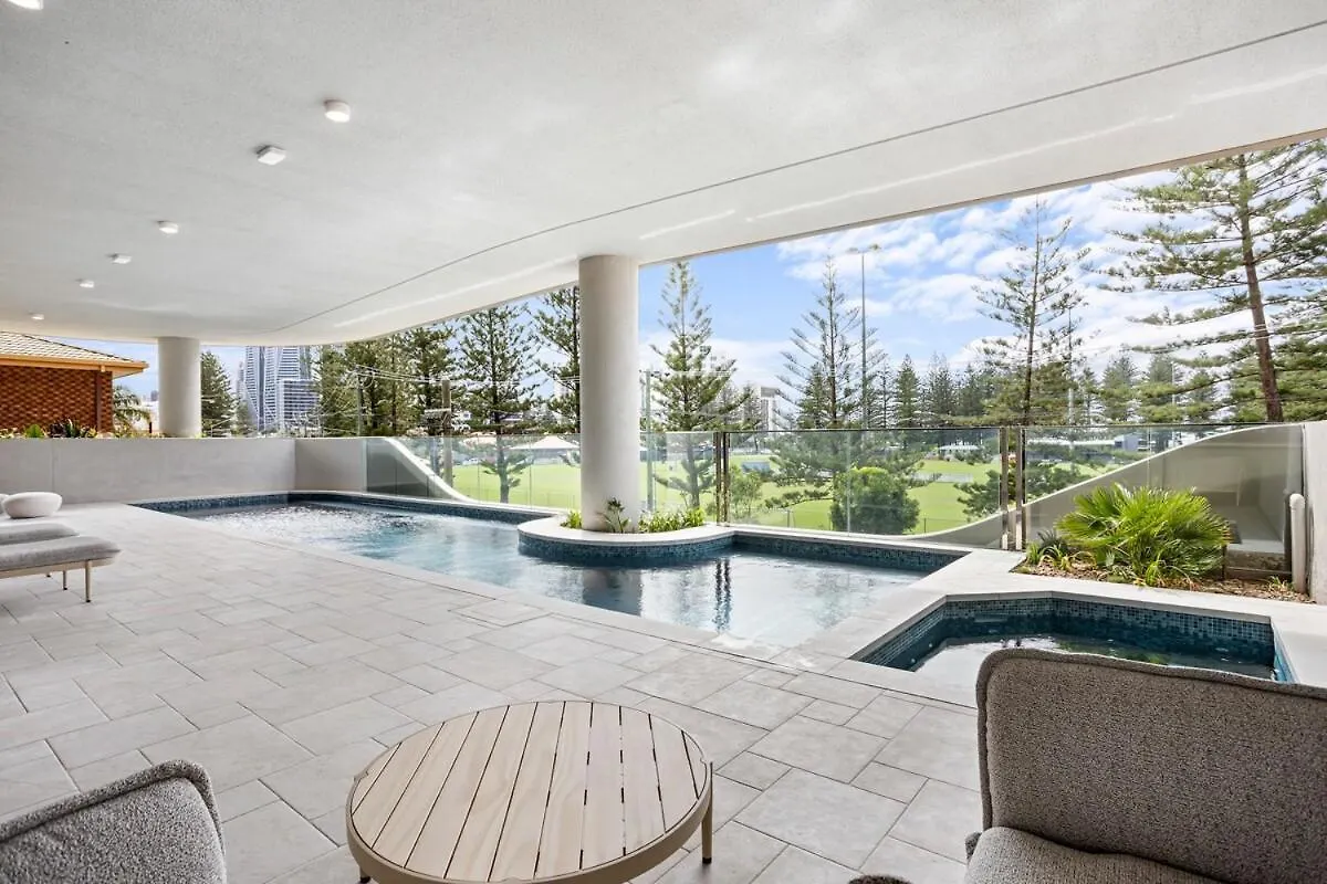 Stunning Ocean Views Broadbeach 3Br2Ba Modern Apt Gold Coast Australia