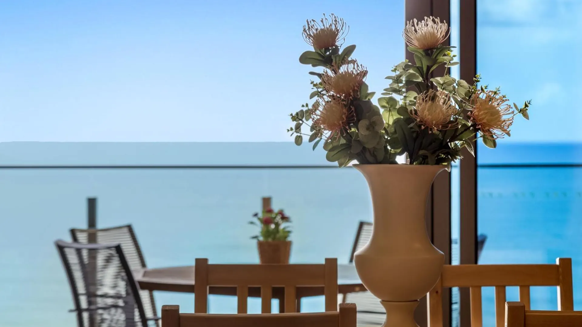 Apartment Stunning Ocean Views Broadbeach 3Br2Ba Modern Apt Gold Coast