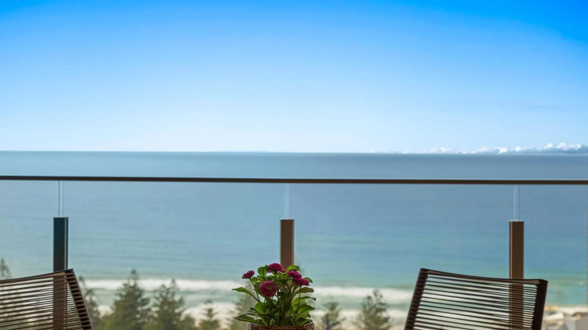 Apartment Stunning Ocean Views Broadbeach 3Br2Ba Modern Apt Gold Coast