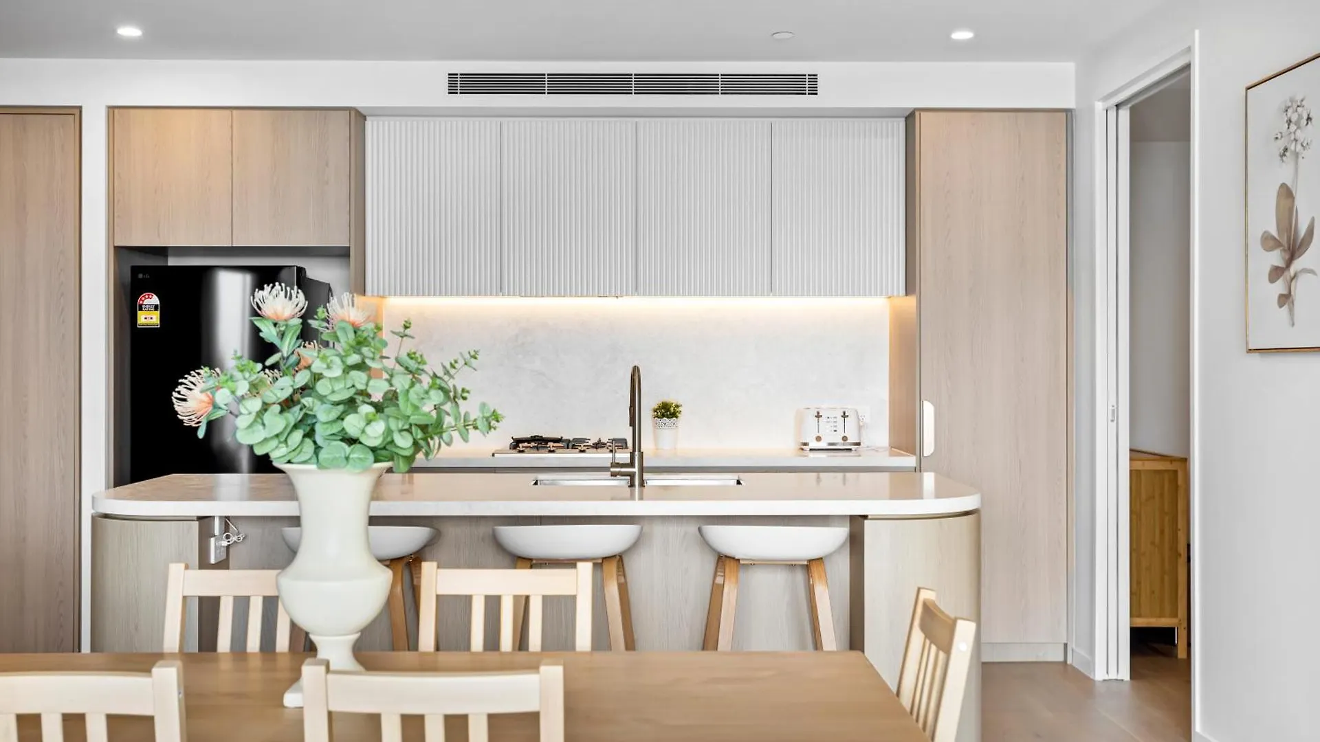 Stunning Ocean Views Broadbeach 3Br2Ba Modern Apt 골드코스트 0*,